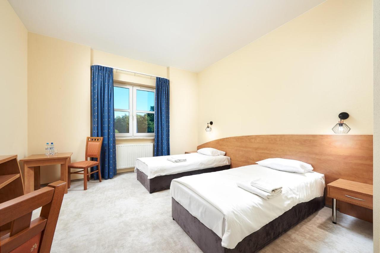 Hotel Anton By Dns Pruszków Dış mekan fotoğraf